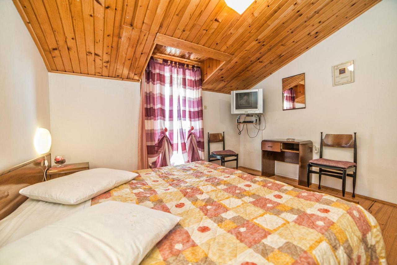 Apartments And Rooms Ana Pomer 217 Kültér fotó